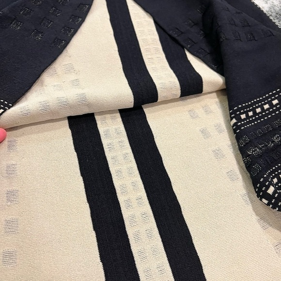 LUXE by CARMEN MARC VALVO black and nude fit and flare knit dress - Picture 13 of 13